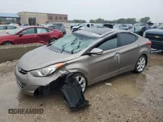 2013 Hyundai Elantra Limited с VIN 5NPDH4AE9DH158843, выставлен на аукционе Copart как лот 82065685 с пробегом 167 484 миль миль и Списание • Salvage title. История ставок и продаж доступна на DreamBid. Изображение 1.