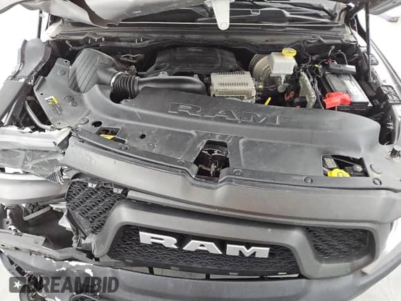 2020 Ram 1500 Rebel z VIN 1C6SRFLT7LN137992, wystawiony jako Copart lot #86550465 z przebiegiem 45 615 mil mil oraz Czysty tytuł • Clean title. Historia ofert i sprzedaży dostępna na DreamBid. Obrazek 11.