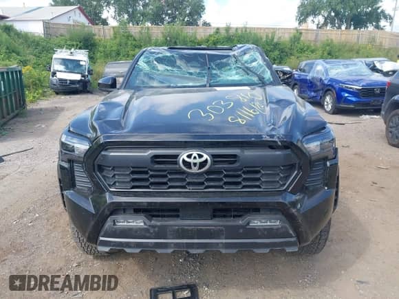 2024 Toyota Tacoma SR5 with VIN 3TMLB5JN4RM054958, listed as a IAAI auction lot 43047601 with 15,429 mi miles and . Bid and sale history available at DreamBid. Image 12.
