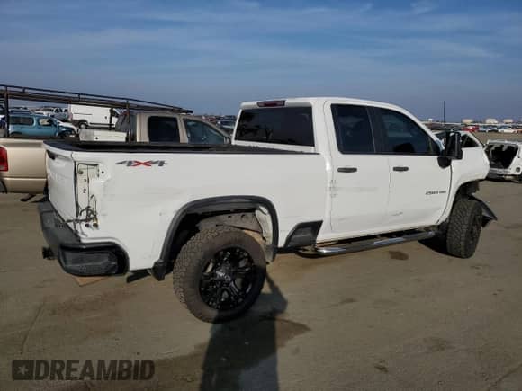 2021 Chevrolet Silverado 2500HD Work Truck с VIN 1GC5YLE70MF104822, выставлен на аукционе Copart как лот 84339624 с пробегом 80 484 миль миль и Списание • Salvage title. История ставок и продаж доступна на DreamBid. Изображение 3.