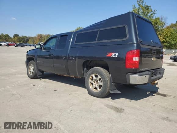 2009 Chevrolet Silverado 1500 LTZ z VIN 1GCEK39J69Z154749, wystawiony jako Copart lot #81431625 z przebiegiem 69 535 mil mil oraz Szkoda całkowita • Salvage title. Historia ofert i sprzedaży dostępna na DreamBid. Obrazek 2.