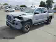 2019 Toyota Tacoma TRD Off Road z VIN 3TMCZ5AN7KM210332, wystawiony jako Copart lot #81743135 z przebiegiem 90 681 mil mil oraz Szkoda całkowita • Salvage title. Historia ofert i sprzedaży dostępna na DreamBid. Obrazek 1.