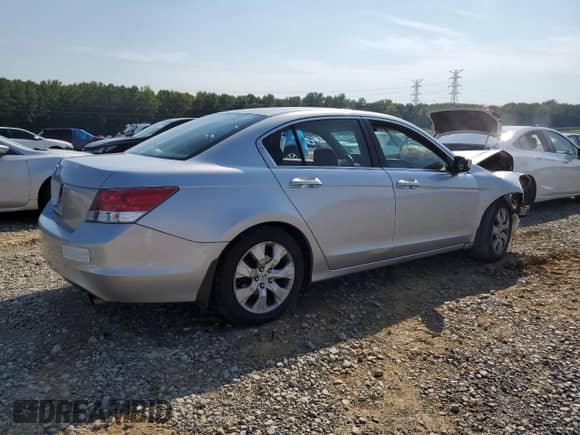 2010 Honda Accord EX with VIN 1HGCP2F75AA083947, listed as a Copart auction lot 80585665 with 213,553 mi miles and Clean title. Bid and sale history available at DreamBid. Image 3.