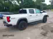 2024 Chevrolet Colorado 4WD Trail Boss с VIN 1GCPTEEK4R1204286, выставлен на аукционе IAAI как лот 42425386 с пробегом 20 556 миль миль и . История ставок и продаж доступна на DreamBid. Изображение 4.
