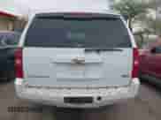 2009 Chevrolet Suburban 1LT z VIN 1GNFC260X9J108211, wystawiony jako IAAI lot #42237663 z przebiegiem Nie podano mil oraz . Historia ofert i sprzedaży dostępna na DreamBid. Obrazek 15.