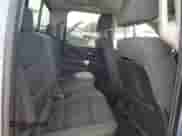 2015 Chevrolet Silverado 1500 LT z VIN 1GCRCREH6FZ262045, wystawiony jako Copart lot #56156885 z przebiegiem 170 180 mil mil oraz Szkoda całkowita • Salvage title. Historia ofert i sprzedaży dostępna na DreamBid. Obrazek 10.