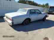 1989 Chevrolet Caprice с VIN 1G1BL51ZXKR133866, выставлен на аукционе Copart как лот 81909394 с пробегом 63 741 миль миль и Списание • Salvage title. История ставок и продаж доступна на DreamBid. Изображение 3.