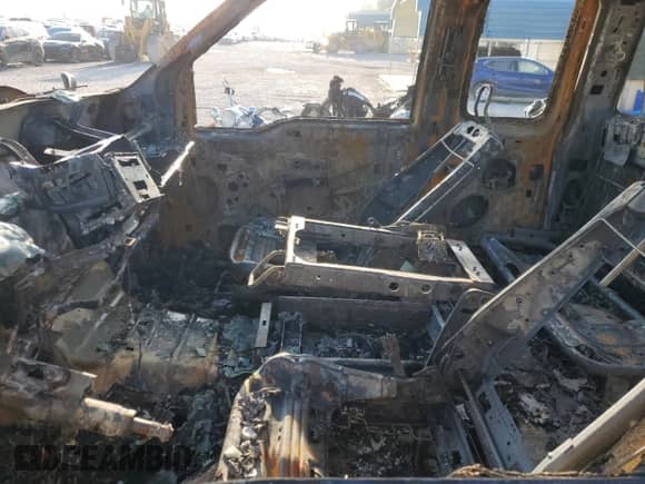 2014 Ford F-250 XL z VIN 1FT7X2BT5EEA58855, wystawiony jako Copart lot #69962465 z przebiegiem Nie podano mil oraz Nie do naprawy • Non repairable. Historia ofert i sprzedaży dostępna na DreamBid. Obrazek 7.