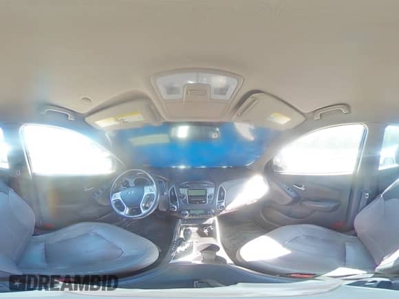 2011 Hyundai Tucson Limited z VIN KM8JU3AC4BU185034, wystawiony jako Copart lot #75680364 z przebiegiem 98 209 mil mil oraz Szkoda całkowita • Salvage title. Historia ofert i sprzedaży dostępna na DreamBid. Obrazek 13.