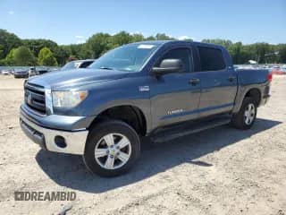 2010 Toyota Tundra с VIN 5TFDW5F10AX144055, выставлен на аукционе Copart как лот 65788985 с пробегом 253 724 миль миль и Списание • Salvage title. История ставок и продаж доступна на DreamBid. Изображение 1.
