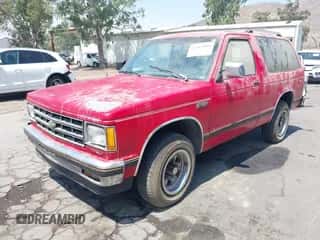 1989 Chevrolet Blazer с VIN 1GNCS18R9K8154721, выставлен на аукционе IAAI как лот 42462088 с пробегом 212 944 миль миль и . История ставок и продаж доступна на DreamBid. Изображение 2.
