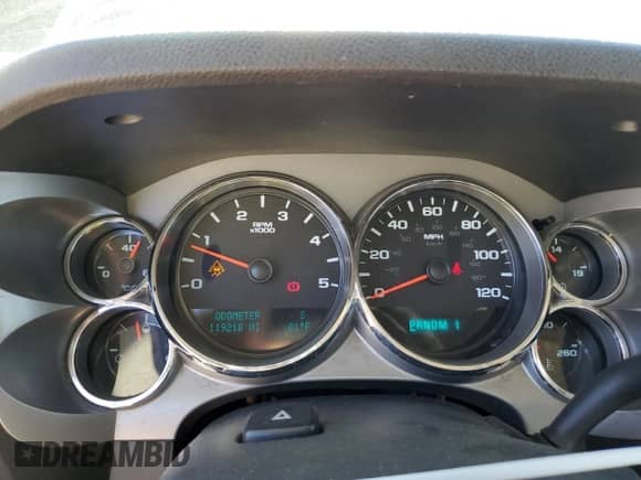 2011 Chevrolet Silverado 3500HD DRW LT с VIN 1GC5K0C88BZ122332, выставлен на аукционе Copart как лот 63632835 с пробегом 119 218 миль миль и Списание • Salvage title. История ставок и продаж доступна на DreamBid. Изображение 9.