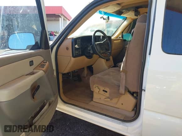 2000 GMC Sierra 1500 SLE с VIN 2GTEK19V5Y1130912, выставлен на аукционе IAAI как лот 43368224 с пробегом 193 166 миль миль и . История ставок и продаж доступна на DreamBid. Изображение 12.