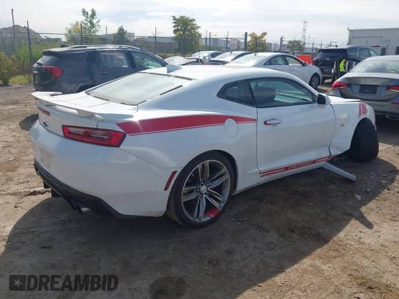 2018 Chevrolet Camaro 1LT с VIN 1G1FB1RX0J0180682, выставлен на аукционе IAAI как лот 43185519 с пробегом 110 688 миль миль и . История ставок и продаж доступна на DreamBid. Изображение 4.