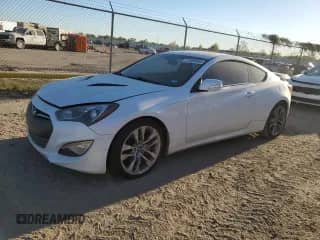 2015 Hyundai Genesis Coupe Ultimate с VIN KMHHU6KJ8FU125390, выставлен на аукционе Copart как лот 81068604 с пробегом 132 429 миль миль и Списание • Salvage title. История ставок и продаж доступна на DreamBid. Изображение 1.
