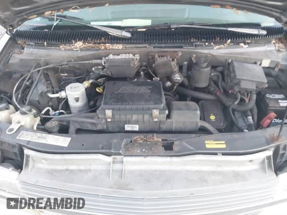 2003 Chevrolet Astro z VIN 1GNEL19X63B115821, wystawiony jako IAAI lot #41923632 z przebiegiem 107 341 mil mil oraz . Historia ofert i sprzedaży dostępna na DreamBid. Obrazek 10.
