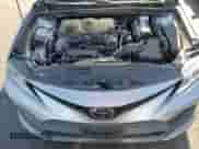 2021 Toyota Camry LE z VIN 4T1C11AK0MU469339, wystawiony jako Copart lot #69966615 z przebiegiem 115 084 mil mil oraz Szkoda całkowita • Salvage title. Historia ofert i sprzedaży dostępna na DreamBid. Obrazek 13.