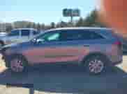 2020 Kia Sorento LX z VIN 5XYPGDA53LG612283, wystawiony jako IAAI lot #41724833 z przebiegiem 91 421 mil mil oraz . Historia ofert i sprzedaży dostępna na DreamBid. Obrazek 14.