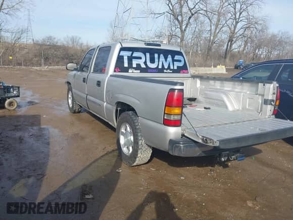 2007 GMC Sierra 1500 SLE1 with VIN 2GTEC13Z971127468, listed as a IAAI auction lot 41526620 with 195,065 mi miles and . Bid and sale history available at DreamBid. Image 3.