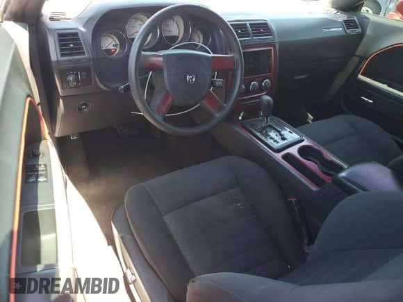 2010 Dodge Challenger SE with VIN 2B3CJ4DV7AH322012, listed as a Copart auction lot 67136635 with 125,190 mi miles and Salvage title. Bid and sale history available at DreamBid. Image 8.