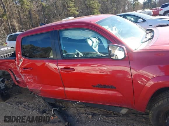 2020 Toyota Tacoma SR5 с VIN 3TMBZ5DN8LM025747, выставлен на аукционе IAAI как лот 41158983 с пробегом 75 145 миль миль и . История ставок и продаж доступна на DreamBid. Изображение 13.