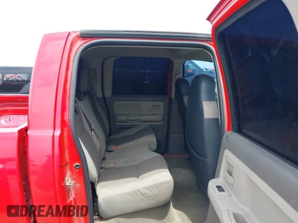 2005 Dodge Dakota SLT with VIN 1D7HE48N65S209630, listed as a IAAI auction lot 42409822 with 224,849 mi miles and . Bid and sale history available at DreamBid. Image 8.