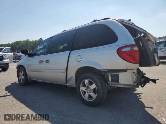 2005 Dodge Caravan SE with VIN 2D4GP24R35R105629, listed as a Copart auction lot 61975795 with Not provided miles and Salvage title. Bid and sale history available at DreamBid. Image 2.