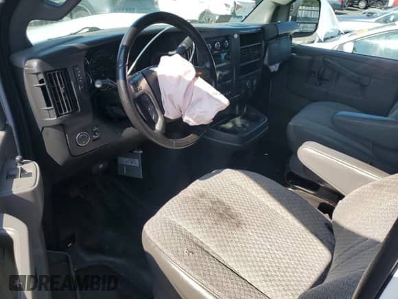 2018 Chevrolet Express Cargo с VIN 1GCWGAFG9J1178713, выставлен на аукционе Copart как лот 59177835 с пробегом 86 615 миль миль и Списание • Salvage title. История ставок и продаж доступна на DreamBid. Изображение 8.