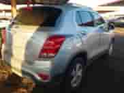 2018 Chevrolet Trax LT z VIN KL7CJLSB2JB548563, wystawiony jako IAAI lot #43435024 z przebiegiem 75 884 mil mil oraz . Historia ofert i sprzedaży dostępna na DreamBid. Obrazek 4.