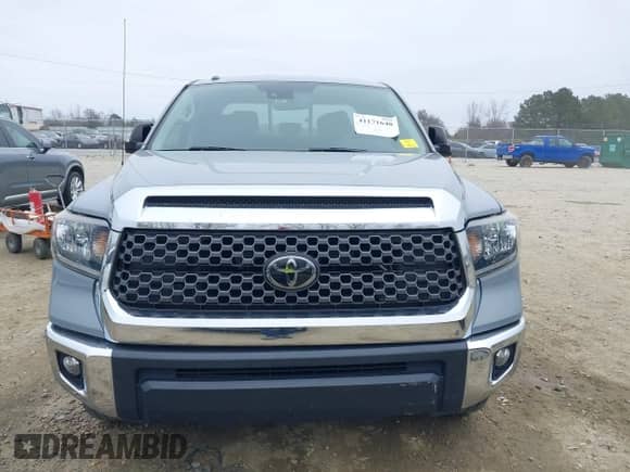 2019 Toyota Tundra SR z VIN 5TFRY5F14KX245486, wystawiony jako IAAI lot #41171640 z przebiegiem 85 697 mil mil oraz . Historia ofert i sprzedaży dostępna na DreamBid. Obrazek 12.