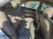 2003 Toyota Camry LE z VIN 4T1BF32K23U053315, wystawiony jako Copart lot #84719875 z przebiegiem 83 287 mil mil oraz Szkoda całkowita • Salvage title. Historia ofert i sprzedaży dostępna na DreamBid. Obrazek 10.