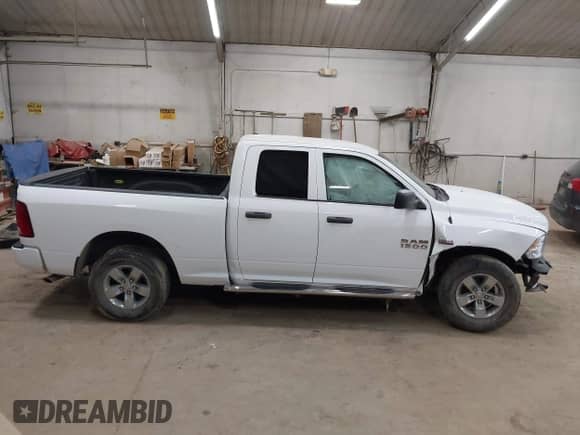 2018 Ram 1500 Express с VIN 1C6RR7FT5JS221341, выставлен на аукционе IAAI как лот 42496776 с пробегом 87 421 миль миль и . История ставок и продаж доступна на DreamBid. Изображение 14.