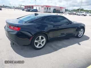 2017 Chevrolet Camaro 1LT с VIN 1G1FB1RX1H0214932, выставлен на аукционе IAAI как лот 43280189 с пробегом 106 416 миль миль и . История ставок и продаж доступна на DreamBid. Изображение 4.