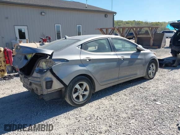 2014 Hyundai Elantra SE with VIN KMHDH4AE8EU085225, listed as a IAAI auction lot 43478032 with 118,997 mi miles and . Bid and sale history available at DreamBid. Image 4.