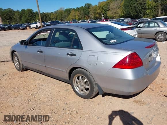 2007 Honda Accord VP с VIN 1HGCM56157A215720, выставлен на аукционе IAAI как лот 43432196 с пробегом 169 504 миль миль и . История ставок и продаж доступна на DreamBid. Изображение 3.