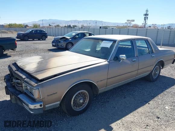1984 Chevrolet Caprice с VIN 1G1AN69H9EH136601, выставлен на аукционе IAAI как лот 41664097 с пробегом 85 121 миль миль и . История ставок и продаж доступна на DreamBid. Изображение 2.