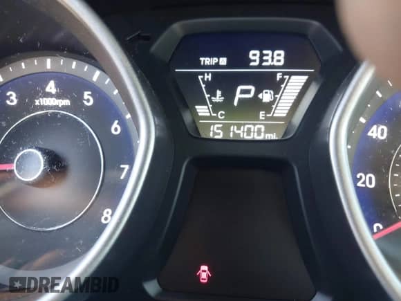 2016 Hyundai Elantra SE с VIN 5NPDH4AE7GH677457, выставлен на аукционе IAAI как лот 43485834 с пробегом 151 400 миль миль и . История ставок и продаж доступна на DreamBid. Изображение 15.