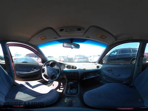 2000 Hyundai Elantra с VIN KMHJW35F0YU157402, выставлен на аукционе IAAI как лот 43010321 с пробегом 89 757 миль миль и . История ставок и продаж доступна на DreamBid. Изображение 18.