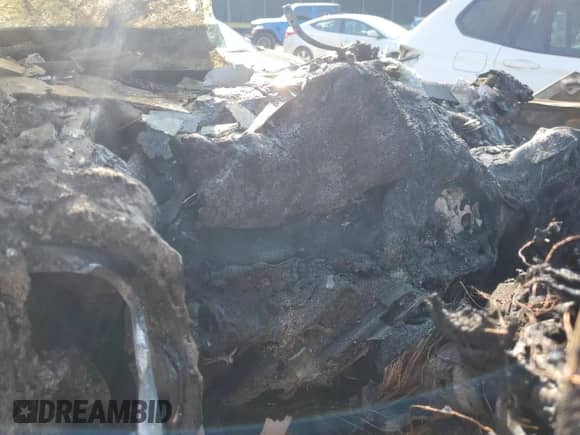 2020 Chevrolet Silverado 1500 LT z VIN 3GCPYDEK5LG353830, wystawiony jako Copart lot #59171115 z przebiegiem Nie podano mil oraz Szkoda całkowita • Salvage title. Historia ofert i sprzedaży dostępna na DreamBid. Obrazek 9.