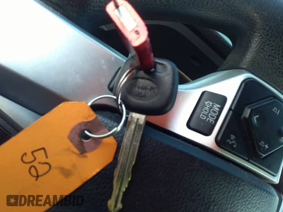 2018 Toyota Tundra SR с VIN 5TFUW5F19JX754195, выставлен на аукционе IAAI как лот 41275809 с пробегом 66 142 миль миль и . История ставок и продаж доступна на DreamBid. Изображение 11.