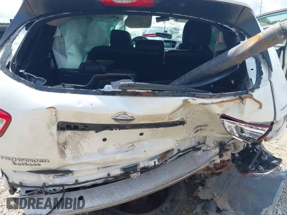 2018 Nissan Pathfinder SL с VIN 5N1DR2MM5JC613405, выставлен на аукционе IAAI как лот 42971314 с пробегом 65 079 миль миль и . История ставок и продаж доступна на DreamBid. Изображение 6.