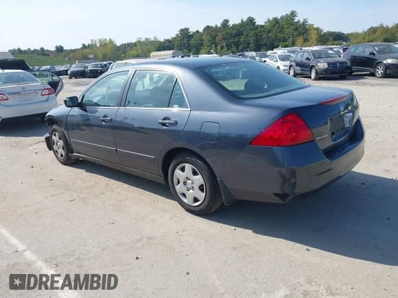 2007 Honda Accord LX с VIN 1HGCM56497A098072, выставлен на аукционе IAAI как лот 43323700 с пробегом 131 063 миль миль и . История ставок и продаж доступна на DreamBid. Изображение 3.