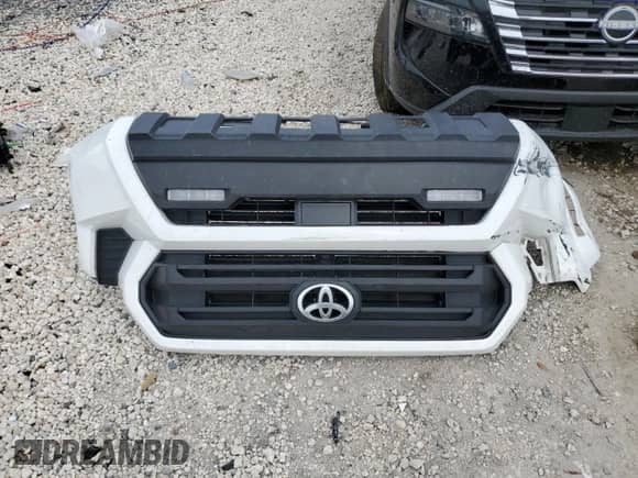 2024 Toyota Tacoma SR5 with VIN 3TMKB5FN2RM011207, listed as a Copart auction lot 80397465 with 28,515 mi miles and Clean title. Bid and sale history available at DreamBid. Image 12.