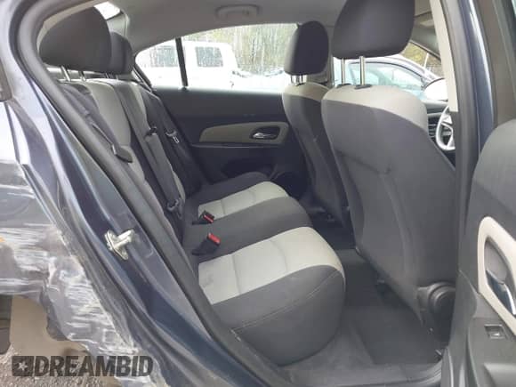 2014 Chevrolet Cruze LS с VIN 1G1PA5SH5E7286902, выставлен на аукционе IAAI как лот 43338170 с пробегом 141 429 миль миль и . История ставок и продаж доступна на DreamBid. Изображение 8.