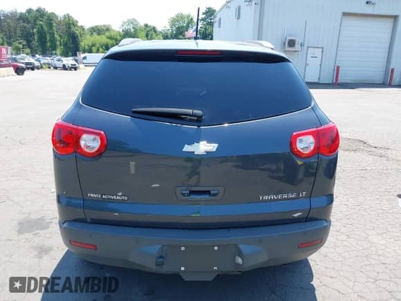 2012 Chevrolet Traverse 1LT z VIN 1GNKVGED9CJ277606, wystawiony jako IAAI lot #42864068 z przebiegiem 139 446 mil mil oraz . Historia ofert i sprzedaży dostępna na DreamBid. Obrazek 16.