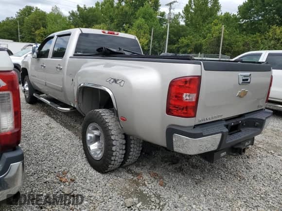 2008 Chevrolet Silverado 3500HD DRW LTZ с VIN 1GCJK33608F165622, выставлен на аукционе Copart как лот 68082424 с пробегом Не указан миль и Списание • Salvage title. История ставок и продаж доступна на DreamBid. Изображение 2.