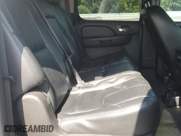 2014 Chevrolet Suburban LT с VIN 1GNSKJE72ER109083, выставлен на аукционе Copart как лот 67511315 с пробегом 141 911 миль миль и Чистый • Clean title. История ставок и продаж доступна на DreamBid. Изображение 11.