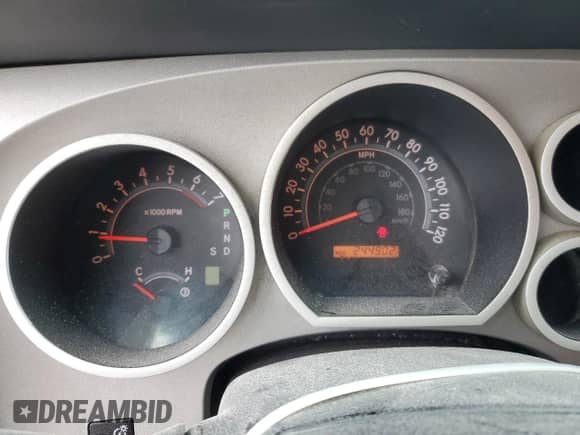 2007 Toyota Tundra SR5 z VIN 5TBET54187S455255, wystawiony jako Copart lot #70026895 z przebiegiem 244 902 mil mil oraz Szkoda całkowita • Salvage title. Historia ofert i sprzedaży dostępna na DreamBid. Obrazek 9.