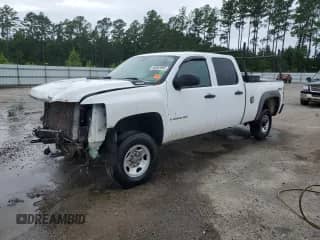 2008 Chevrolet Silverado 2500HD 1LT with VIN 1GCHK23608F209577, listed as a Copart auction lot 66883585 with 335,814 mi miles and Salvage title. Bid and sale history available at DreamBid. Image 1.