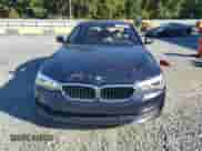 2020 BMW 5 Series 530i z VIN WBAJR3C09LWW58776, wystawiony jako Copart lot #84893455 z przebiegiem 148 507 mil mil oraz Szkoda całkowita • Salvage title. Historia ofert i sprzedaży dostępna na DreamBid. Obrazek 5.